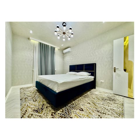 Bed, Photo of the whole room, Bedroom, air conditioner