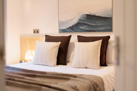 Secluded Sanctuary On The River House in Christchurch