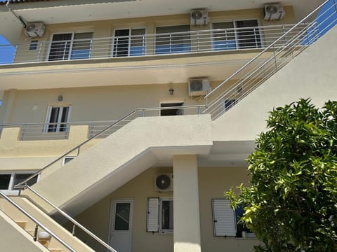 Sunset Villa Apartments Alepokhori Bed and Breakfast in Euboea