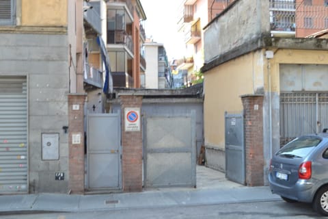 Property building, Neighbourhood, Street view