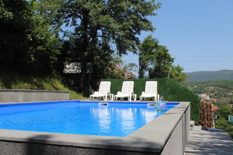 Day, Natural landscape, Pool view, Swimming pool, sunbed