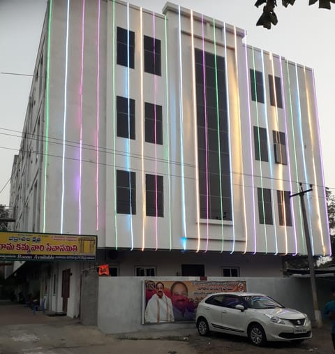 Property building, Location