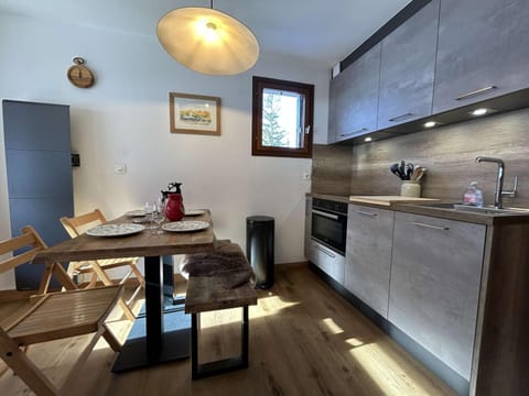 Appartement lumineux 2 pièces cabine au Monêtier-les-Bains, proche pistes, avec parking - FR-1-330F-239 Cabin in La Salle-les-Alpes