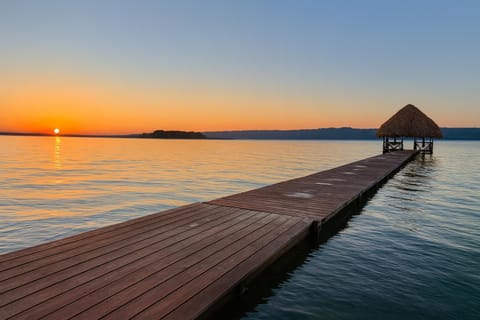 Nearby landmark, Natural landscape, View (from property/room), Seating area, Beach, Beach, Canoeing, Hiking, Lake view, Lake view, Sunrise, Sunset