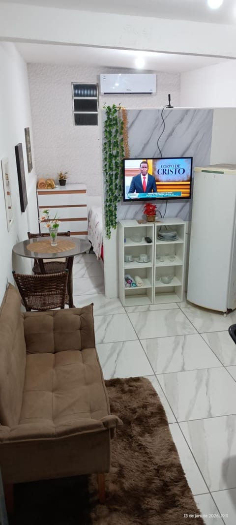 Communal lounge/ TV room, TV and multimedia, Kitchen or kitchenette, Living room, air conditioner