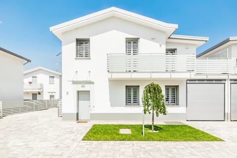 Property building, Parking