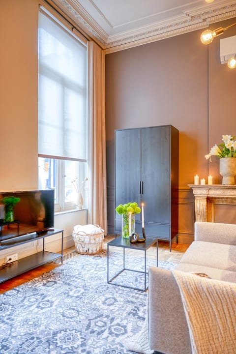 TV and multimedia, Living room, wardrobe