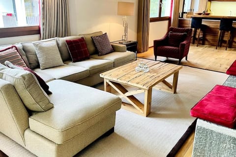 Luxury Flims Apt walking distance to Caumasee Apartment in Canton of Grisons