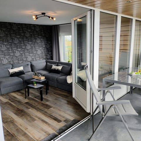 Balcony/Terrace, Living room