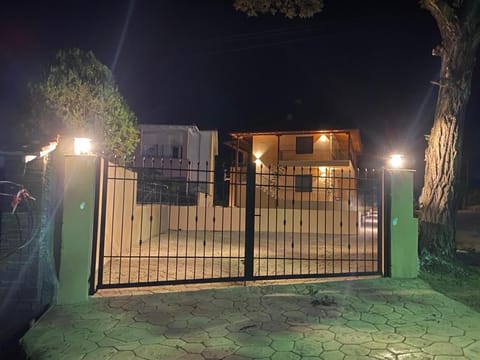 Old Castle 2 Apartment in Halkidiki