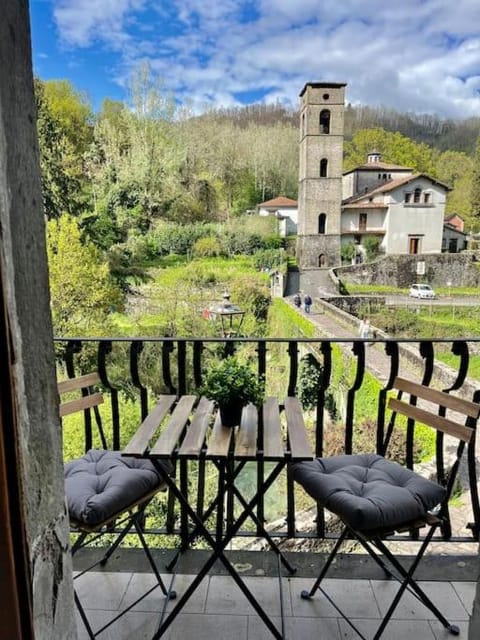 Nonnas little house on the river House in Emilia-Romagna