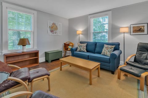 Rustic Farmhouse home House in Southwest Harbor