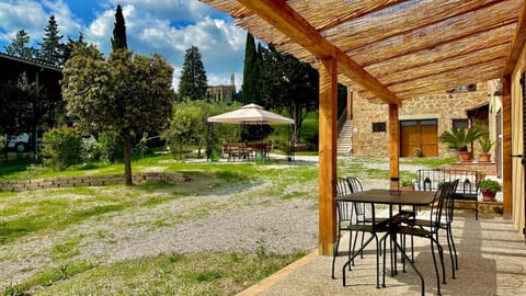 Property building, Patio, Natural landscape, Garden, Garden view
