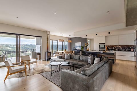 Villa Pacifico - 4BR Hilltop Lux Pool & View Villa in Plettenberg Bay