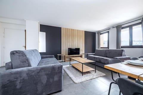 TV and multimedia, Living room, Seating area