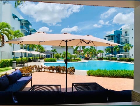 Patio, Garden, Seating area, Pool view, Swimming pool, sunbed