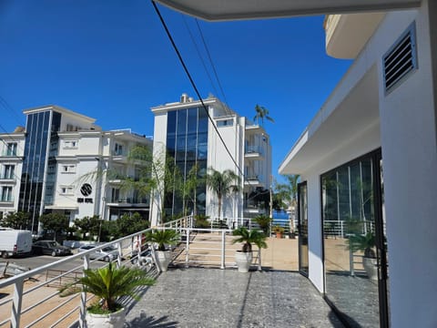 City view, Street view