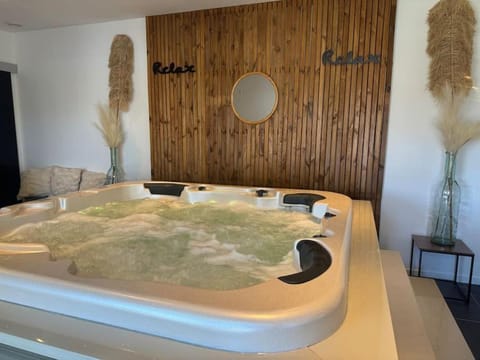 Maison spacieuse spa & jardin House in Brest