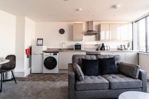 Bright 1 Bed Apartment in Central Wrexham Apartment in Wrexham