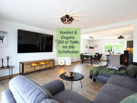 Communal lounge/ TV room, TV and multimedia, Living room, Dining area