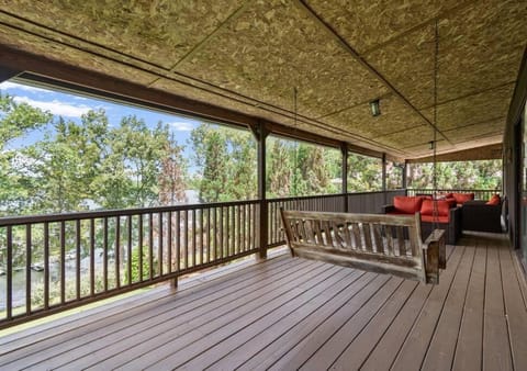 Reflection Bay House in Lynchburg