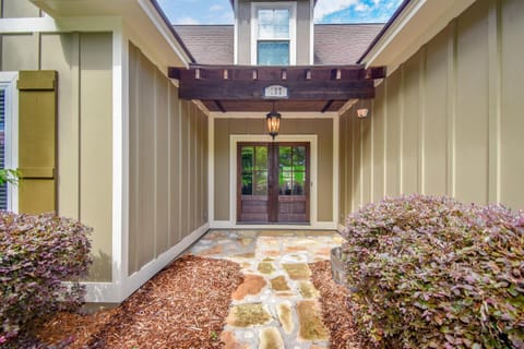 Beau Lac House in Lake Martin