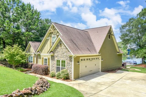 Beau Lac House in Lake Martin