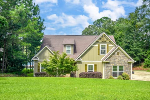 Beau Lac House in Lake Martin