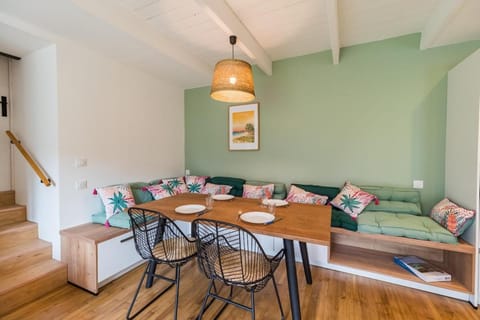 Charmante Maison sur le port Loguivy de la Mer Bed and Breakfast in Brittany