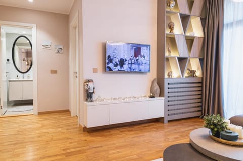 Waterfront Sun Apartment in Belgrade