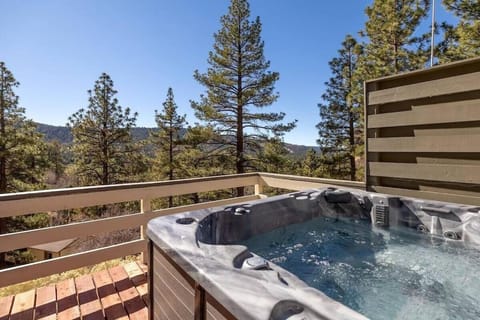 Hot Tub, Mountain view