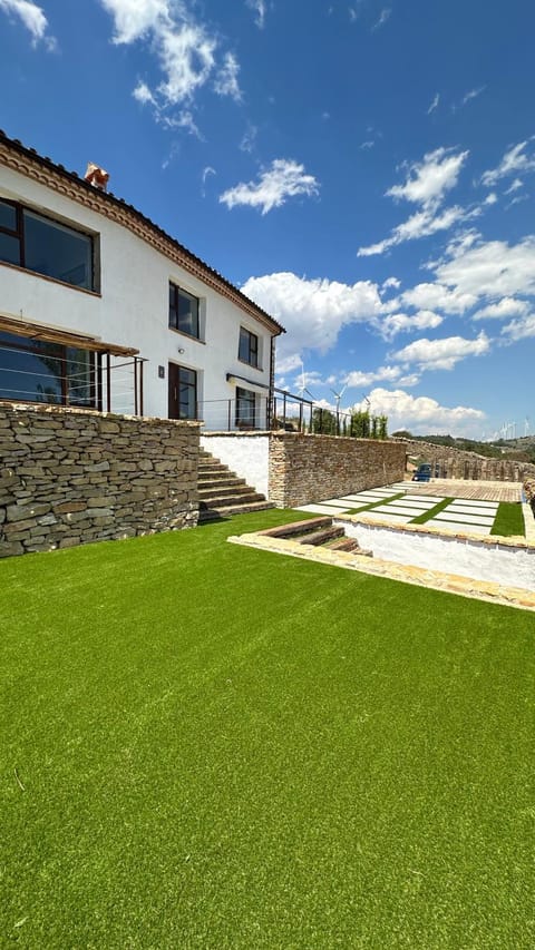 Garden, Balcony/Terrace