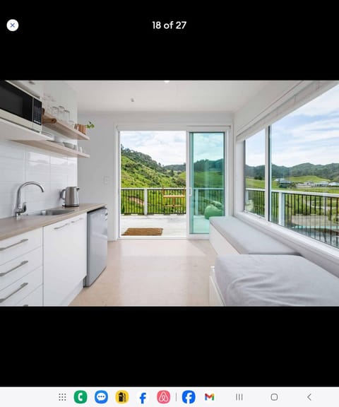 Bed, Kitchen or kitchenette, Photo of the whole room