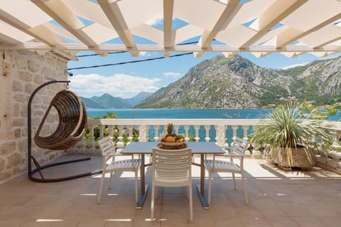 Villa Blue Dream Villa in Dobrota