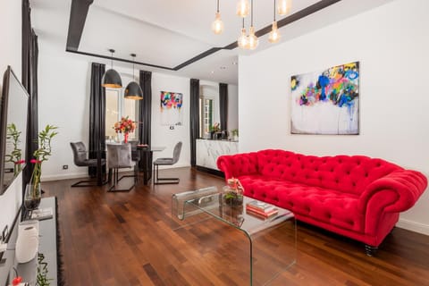Living room, Seating area