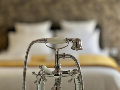 La Suite - Villa Valmy - Hypercentre - Gare SNCF Apartment in Montluçon