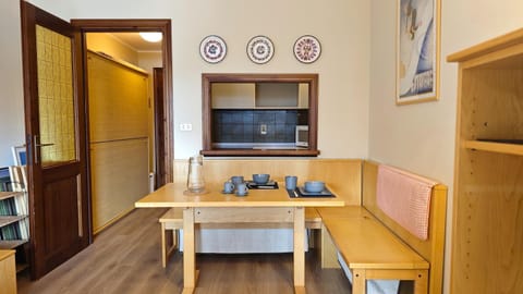 Hostdomus - Little Garden Apartment in Sestriere