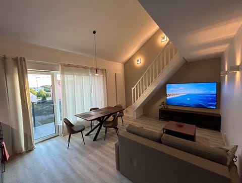 Communal lounge/ TV room, TV and multimedia