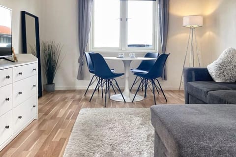 Modern guest house, in the middle of Öckerö Apartment in Gothenburg