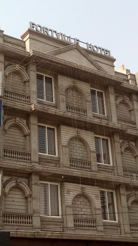 Property building, Facade/entrance