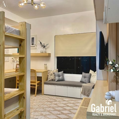 Bed, TV and multimedia, Living room, Seating area, Dining area, bunk bed, towels, wardrobe