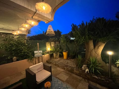 6P Private Garden Little ST TROPEZ Apartment in Saint-Tropez