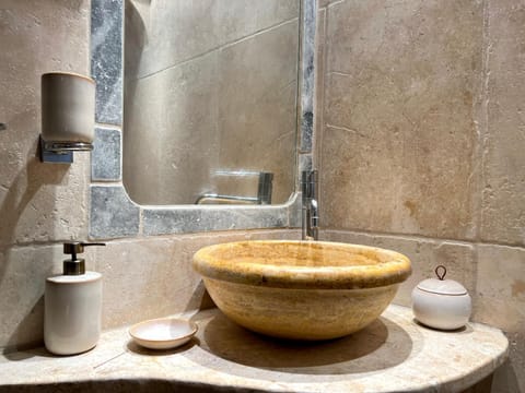 6P Private Garden Little ST TROPEZ Apartment in Saint-Tropez