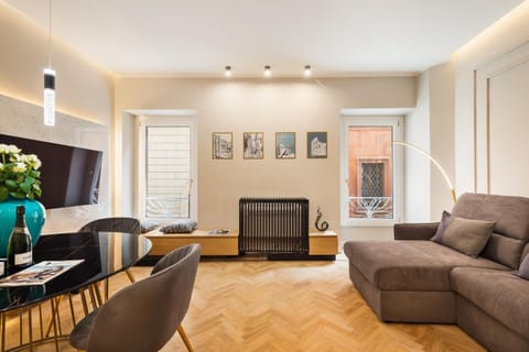 TV and multimedia, Living room, Seating area