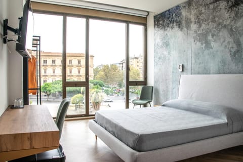Bed, Photo of the whole room, Bedroom