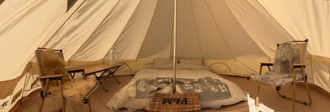 Bell Tent 4m and 7m Fossewold Cotswold Camping Campground/ 
RV Resort in Blockley