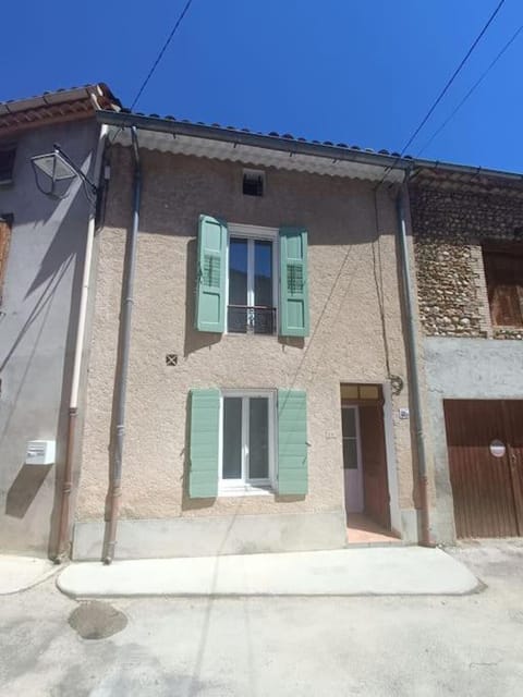 Property building, Balcony/Terrace