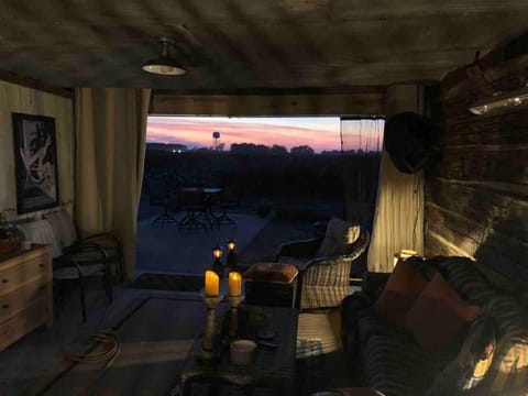 Sunset Log Cabin Cabin in Clarksdale