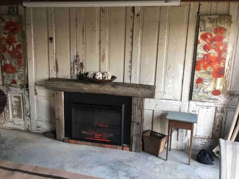 Sunset Log Cabin Cabin in Clarksdale