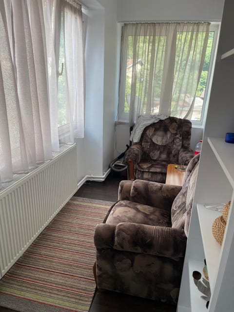 Apartament Sory ,la 200 de metri de hoteluri,ștrand ,terase,are toate utilitățile inclusiv internet wireless,cablu tv, priveliște spre munte și hoteluri Apartment in Serbia